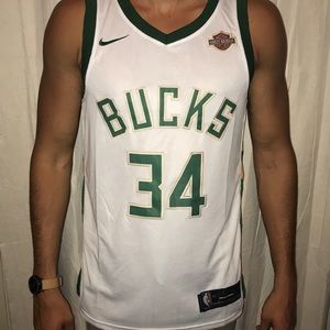 Giannis Antetokounmpo White Jersey (M)